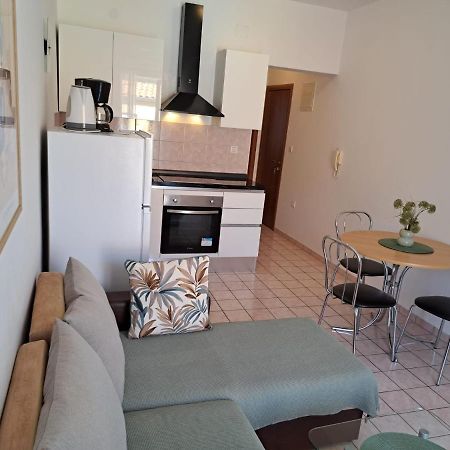 מאלי לוסיניי Apartments Bellus Mare מראה חיצוני תמונה