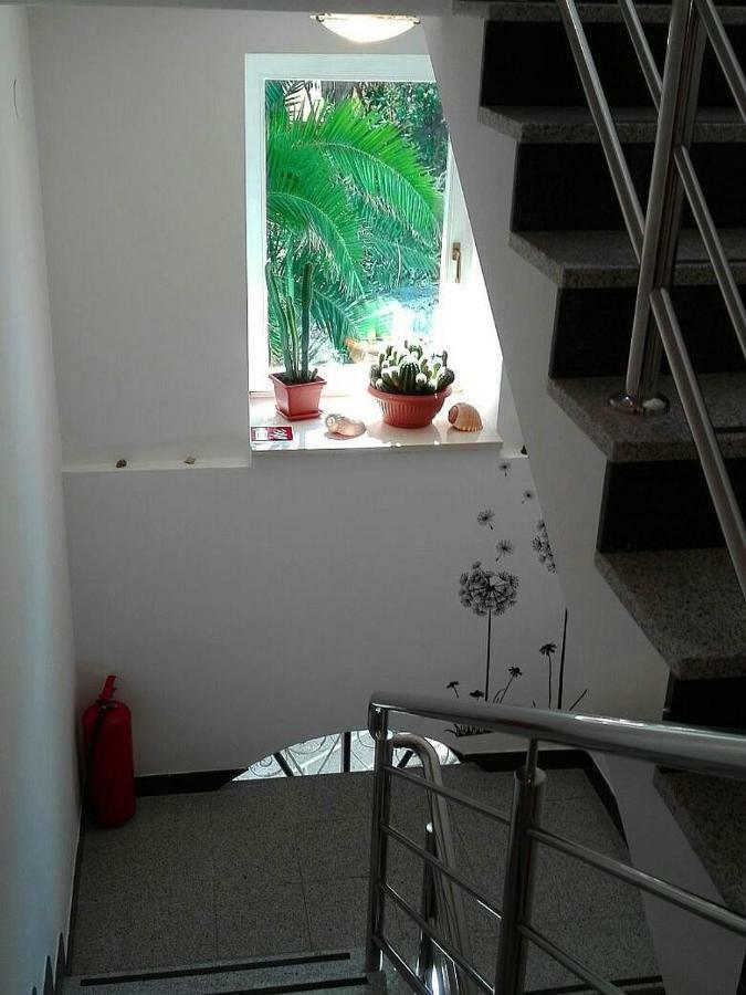מאלי לוסיניי Apartments Bellus Mare מראה חיצוני תמונה