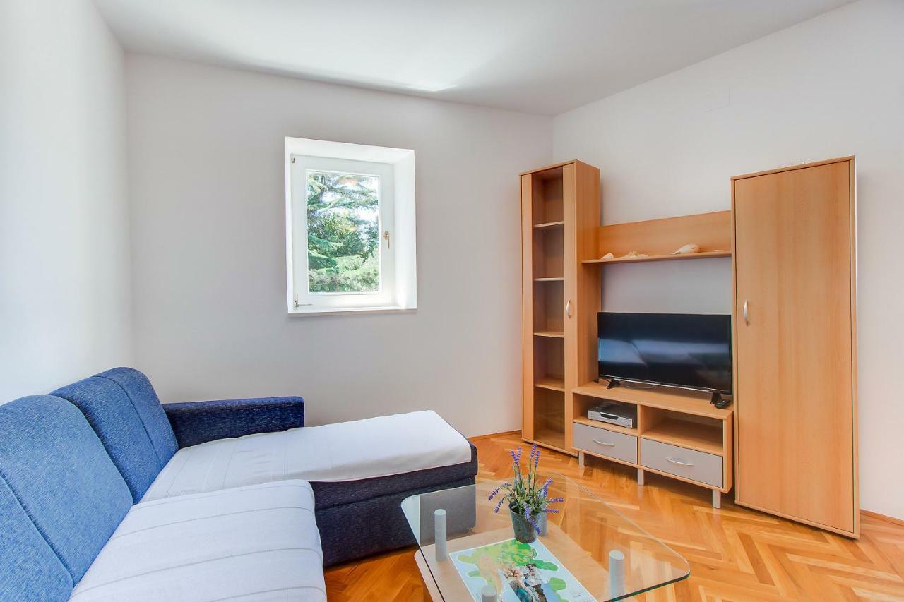 מאלי לוסיניי Apartments Bellus Mare מראה חיצוני תמונה