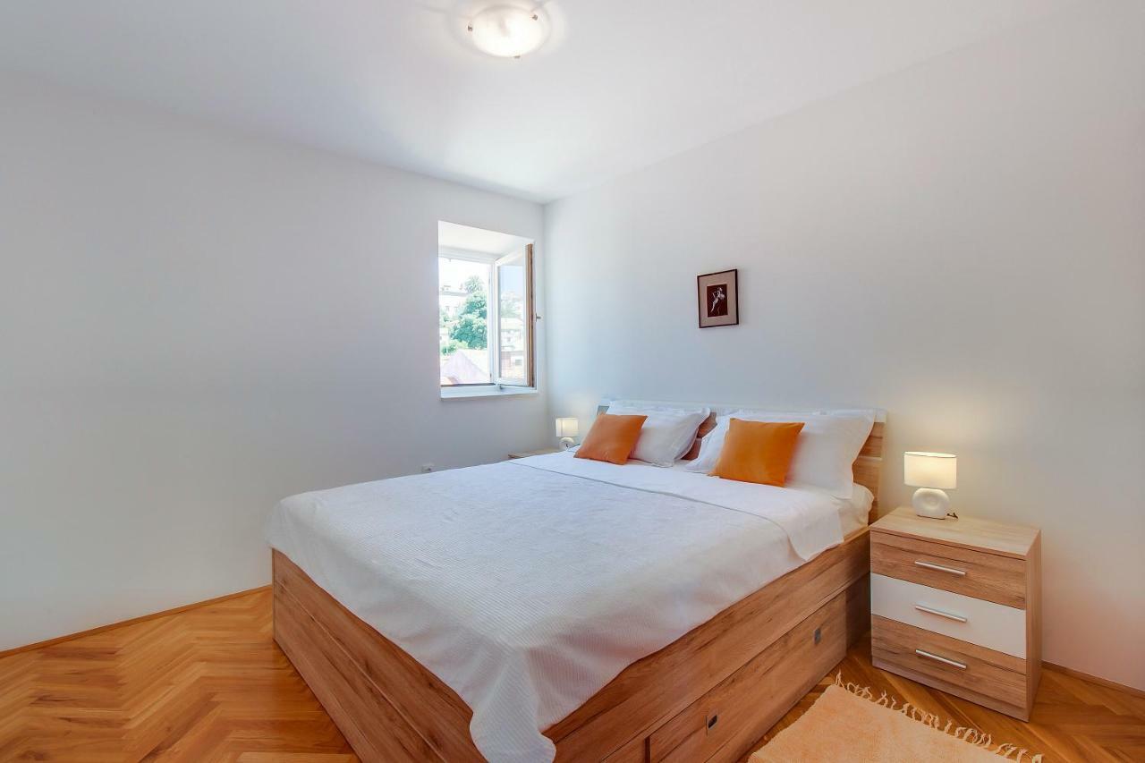 מאלי לוסיניי Apartments Bellus Mare מראה חיצוני תמונה