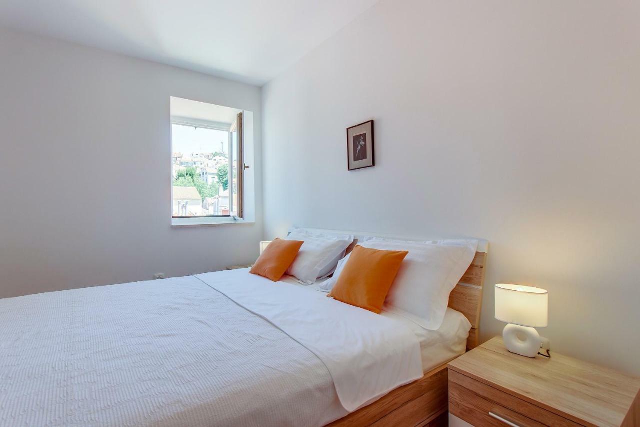 מאלי לוסיניי Apartments Bellus Mare מראה חיצוני תמונה