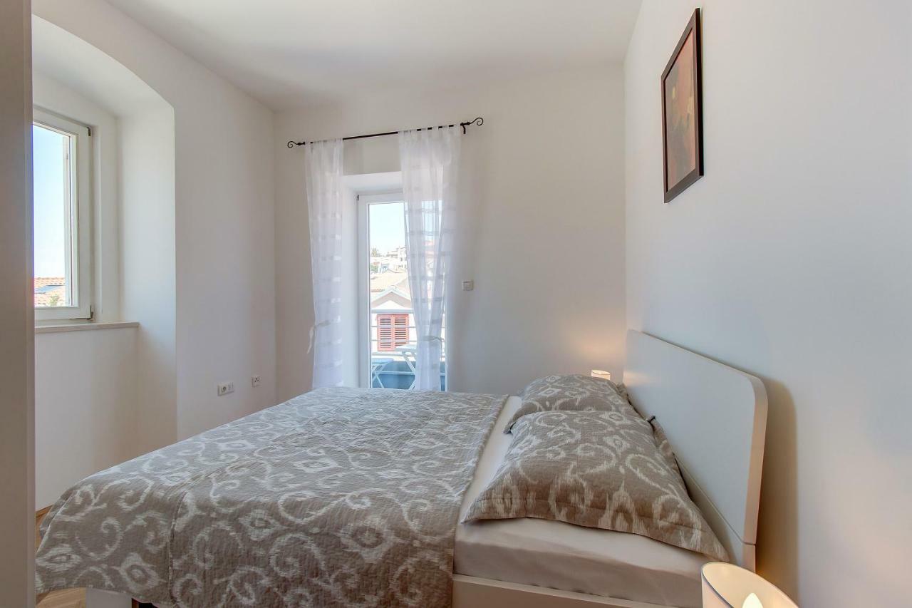 מאלי לוסיניי Apartments Bellus Mare מראה חיצוני תמונה